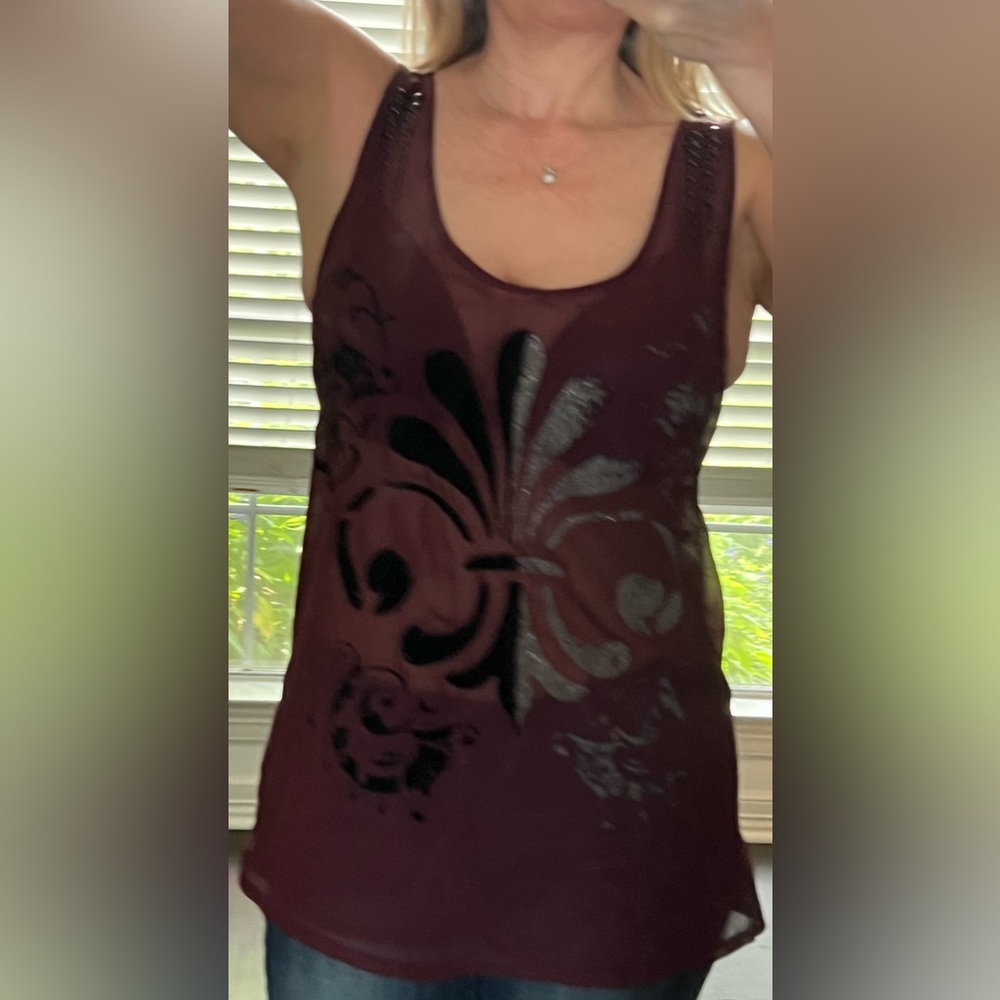 Rock & Republic Fleur de Lis Sheer Silk Screen Wine tank | Sz L